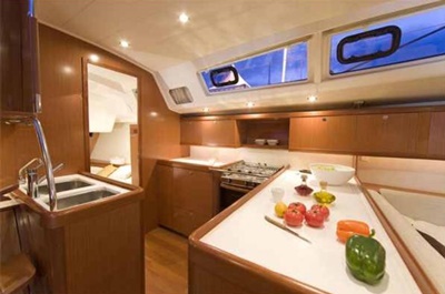 Manhattan yacht 54 galley